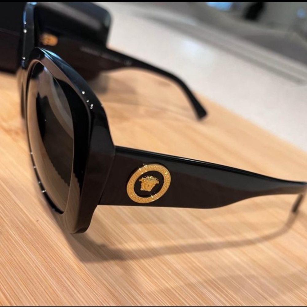 Versace Sunglasess